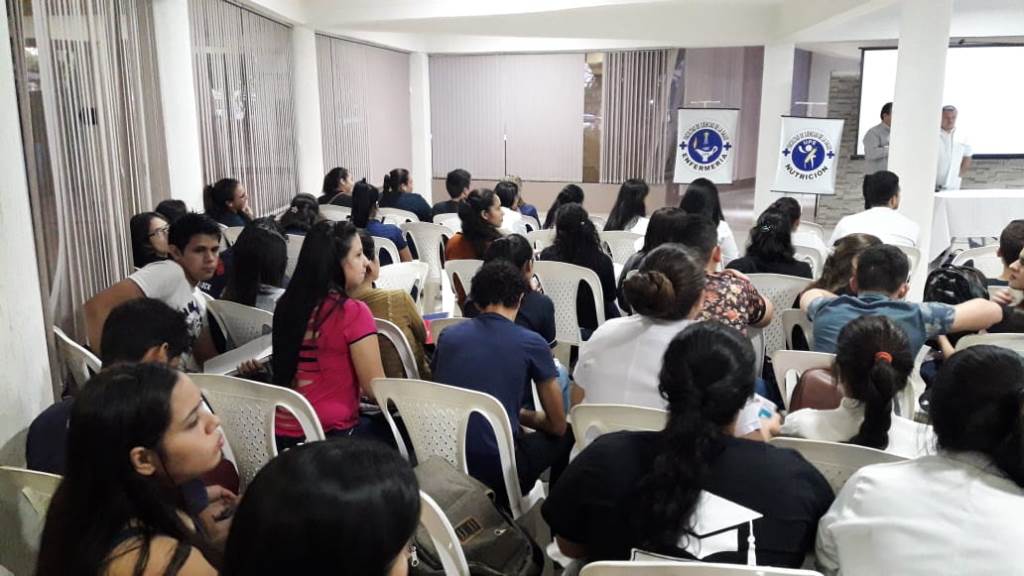 Charla de Bioseguridad para los estudiantes para los del 3er y 4to Curso de la carrera de Nutricion, Enfermeria y Fisioterapia